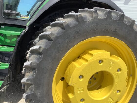 2024 John Deere 8R 410 - Image 32