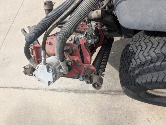 2007 Toro 5610 - Image 2