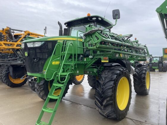 2021 John Deere R4044 - Image 2