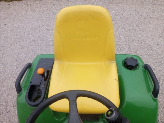 2008 John Deere X728 - Image 9