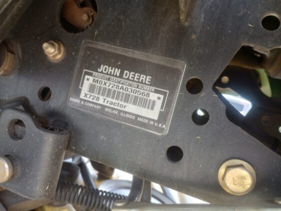 2008 John Deere X728 - Image 27