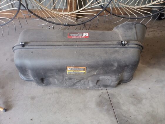 2008 John Deere X728 - Image 25