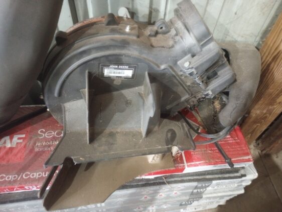 2008 John Deere X728 - Image 22
