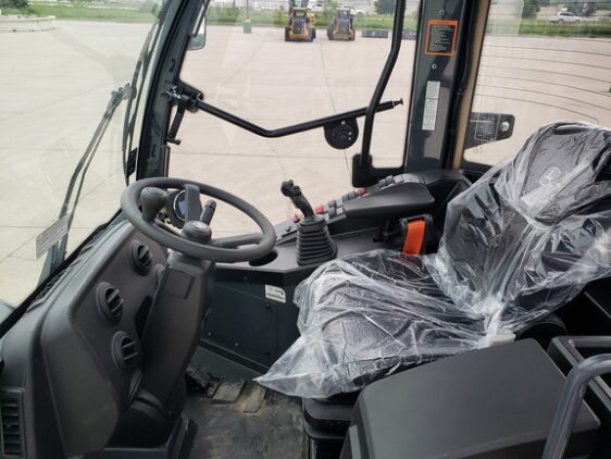 2024 John Deere 304 G - Image 12