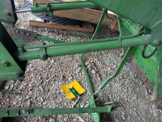1973 John Deere 148 - Image 4