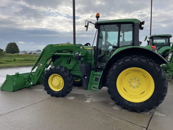 2019 John Deere 6145M - Image 3