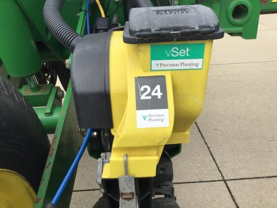 2009 John Deere 1770NT CCS - Image 23