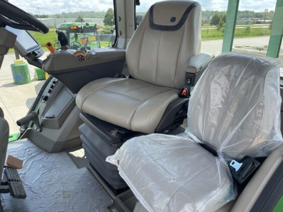 2023 John Deere 8R 310 - Image 17