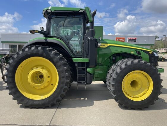 2023 John Deere 8R 310 - Image 5