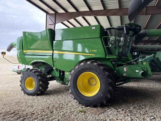 2021 John Deere S790 - Image 3