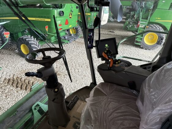 2021 John Deere S790 - Image 44