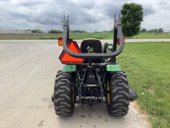 2007 John Deere 2320 - Image 6
