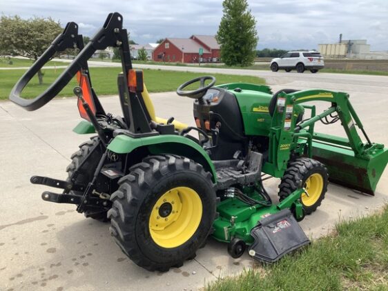 2007 John Deere 2320 - Image 3