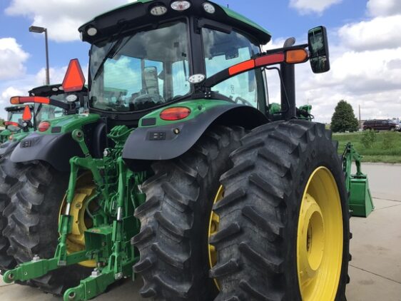 2023 John Deere 6R 155 - Image 3