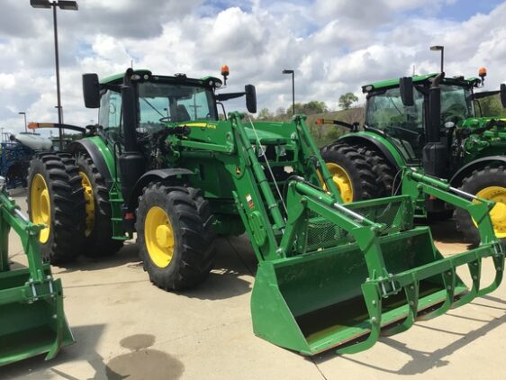 2023 John Deere 6R 155 - Image 4