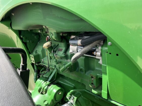 2016 John Deere 8370R - Image 13