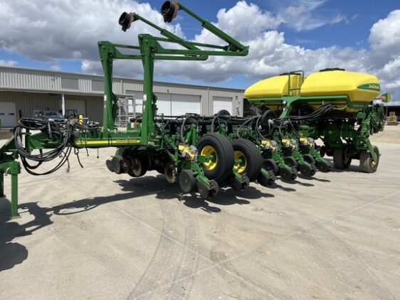 2009 John Deere 1770NT CCS