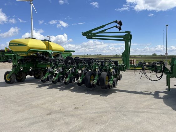 2009 John Deere 1770NT CCS - Image 8