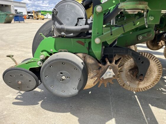 2009 John Deere 1770NT CCS - Image 10