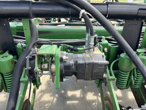 2009 John Deere 1770NT CCS - Image 16