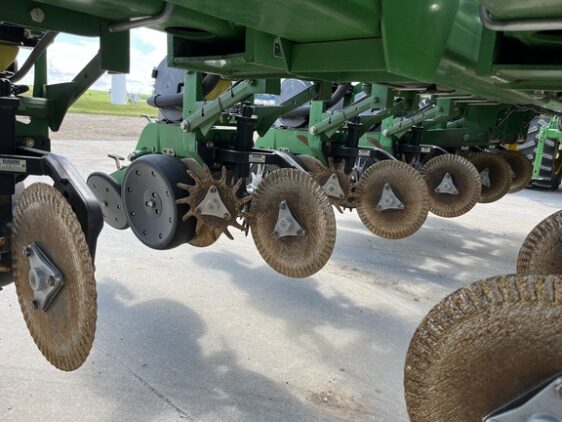 2009 John Deere 1770NT CCS - Image 18