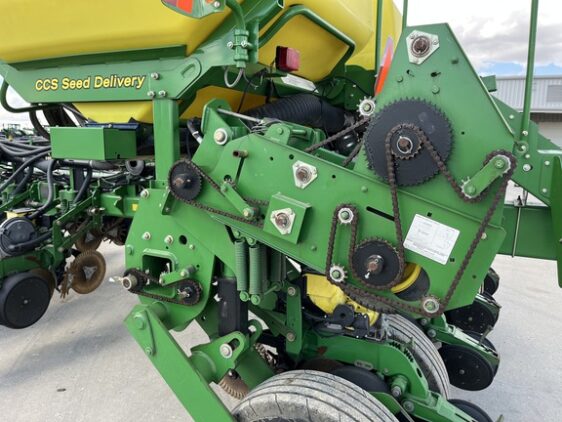 2009 John Deere 1770NT CCS - Image 22