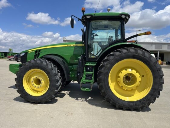 2016 John Deere 8370R - Image 3