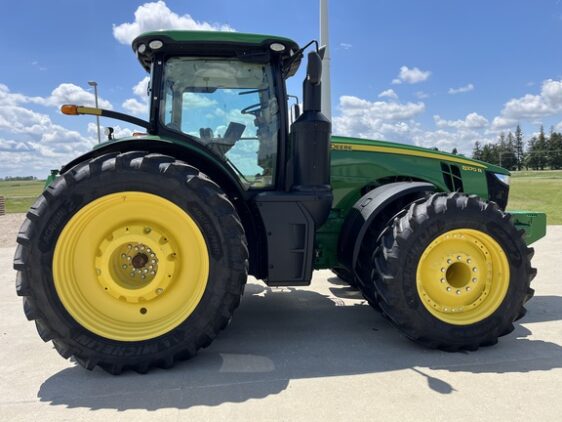 2016 John Deere 8370R - Image 9