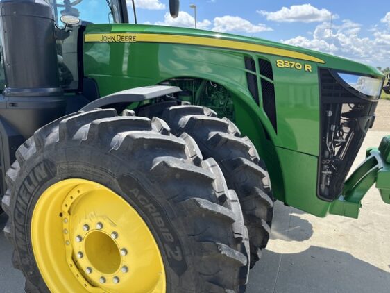 2016 John Deere 8370R - Image 14