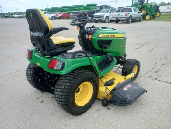 2018 John Deere X730 - Image 5