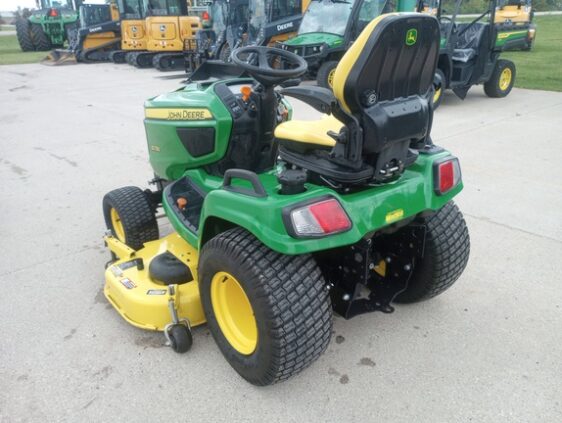 2018 John Deere X730 - Image 3