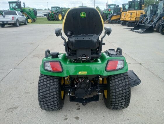 2018 John Deere X730 - Image 4