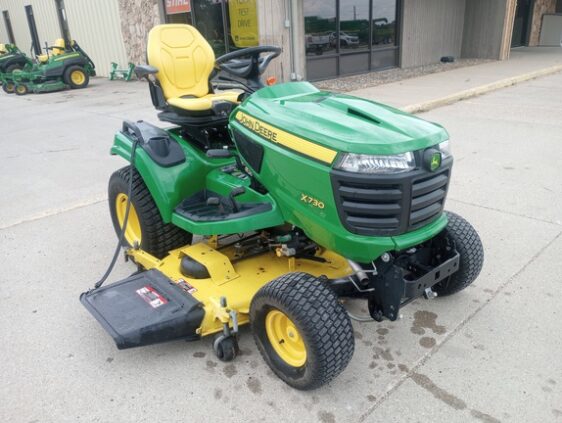 2018 John Deere X730 - Image 7
