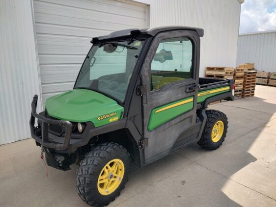 2020 John Deere XUV 835M
