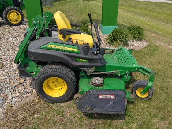 2013 John Deere Z950R