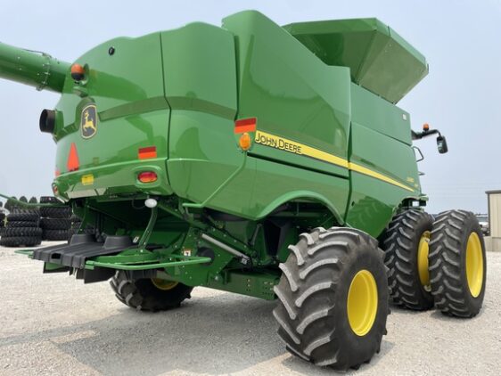 2016 John Deere S680 - Image 8