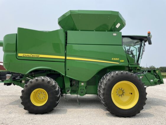 2016 John Deere S680 - Image 6