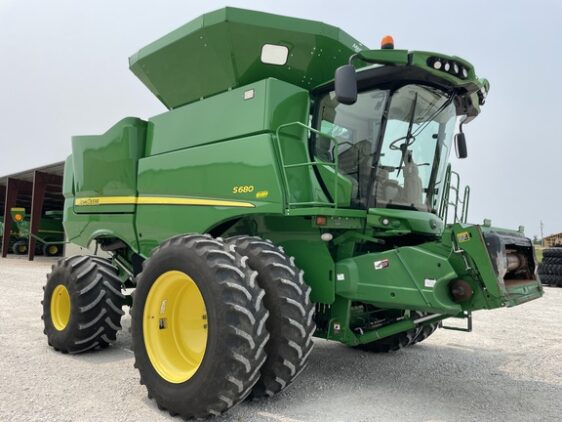 2016 John Deere S680