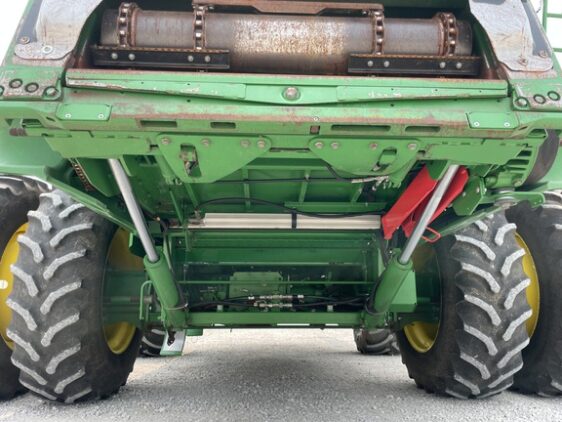2016 John Deere S680 - Image 14