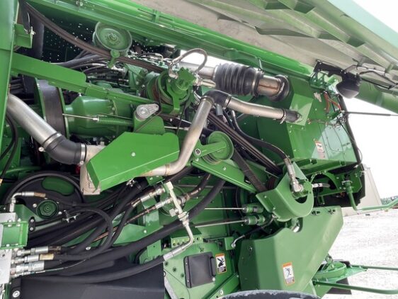 2016 John Deere S680 - Image 26