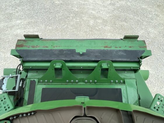2016 John Deere S680 - Image 22
