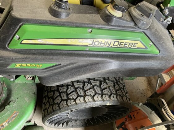 2016 John Deere Z930M - Image 6