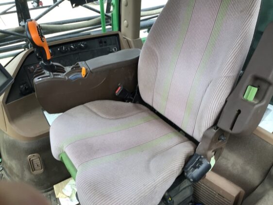 2009 John Deere 4830 - Image 8