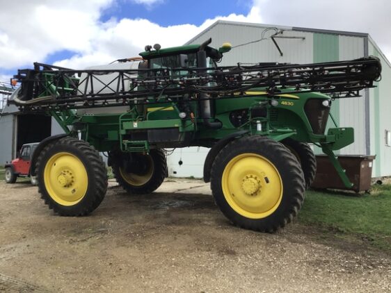 2009 John Deere 4830