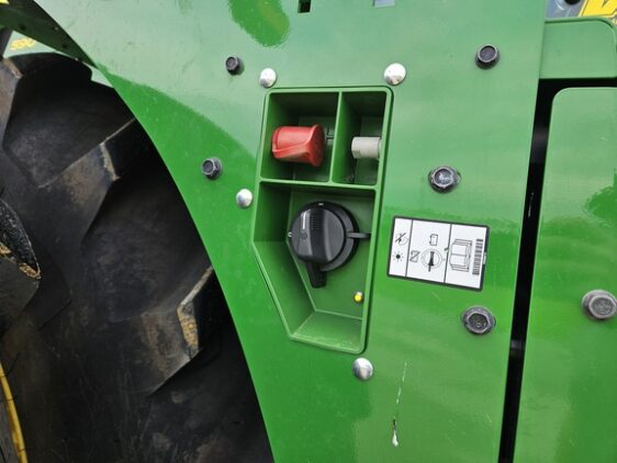 2023 John Deere 9R 590 - Image 13