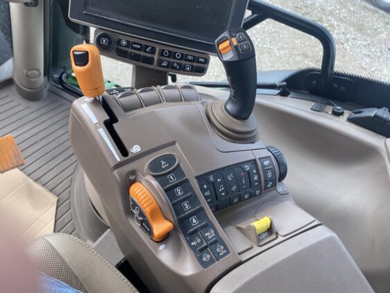 2023 John Deere 6R 140 - Image 13