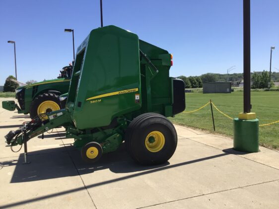 2023 John Deere 560M - Image 6