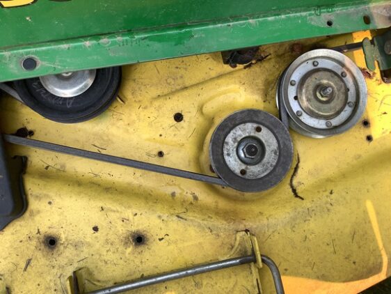 2012 John Deere Z425 - Image 9
