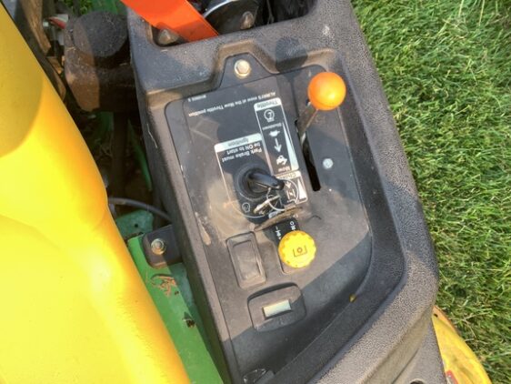 2012 John Deere Z425 - Image 16