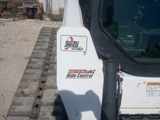2019 Bobcat T870 - Image 13
